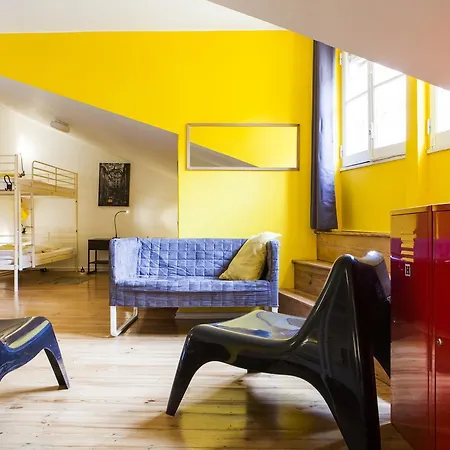 Chillout Hostal Lisboa