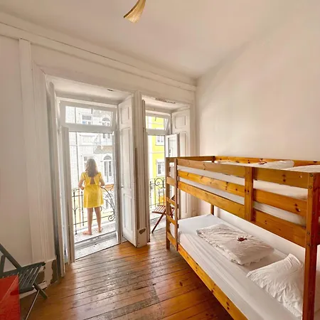 بيت شباب Chillout *