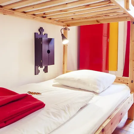 Chillout Hostel *